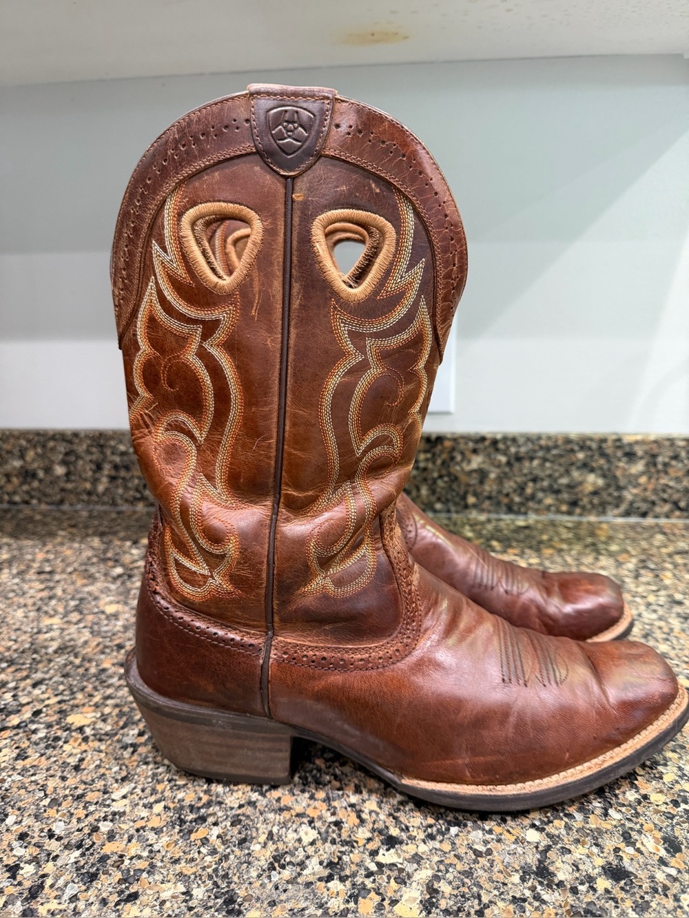 Ariat Brown Leather Pull-On Western Cowboy Boots 11